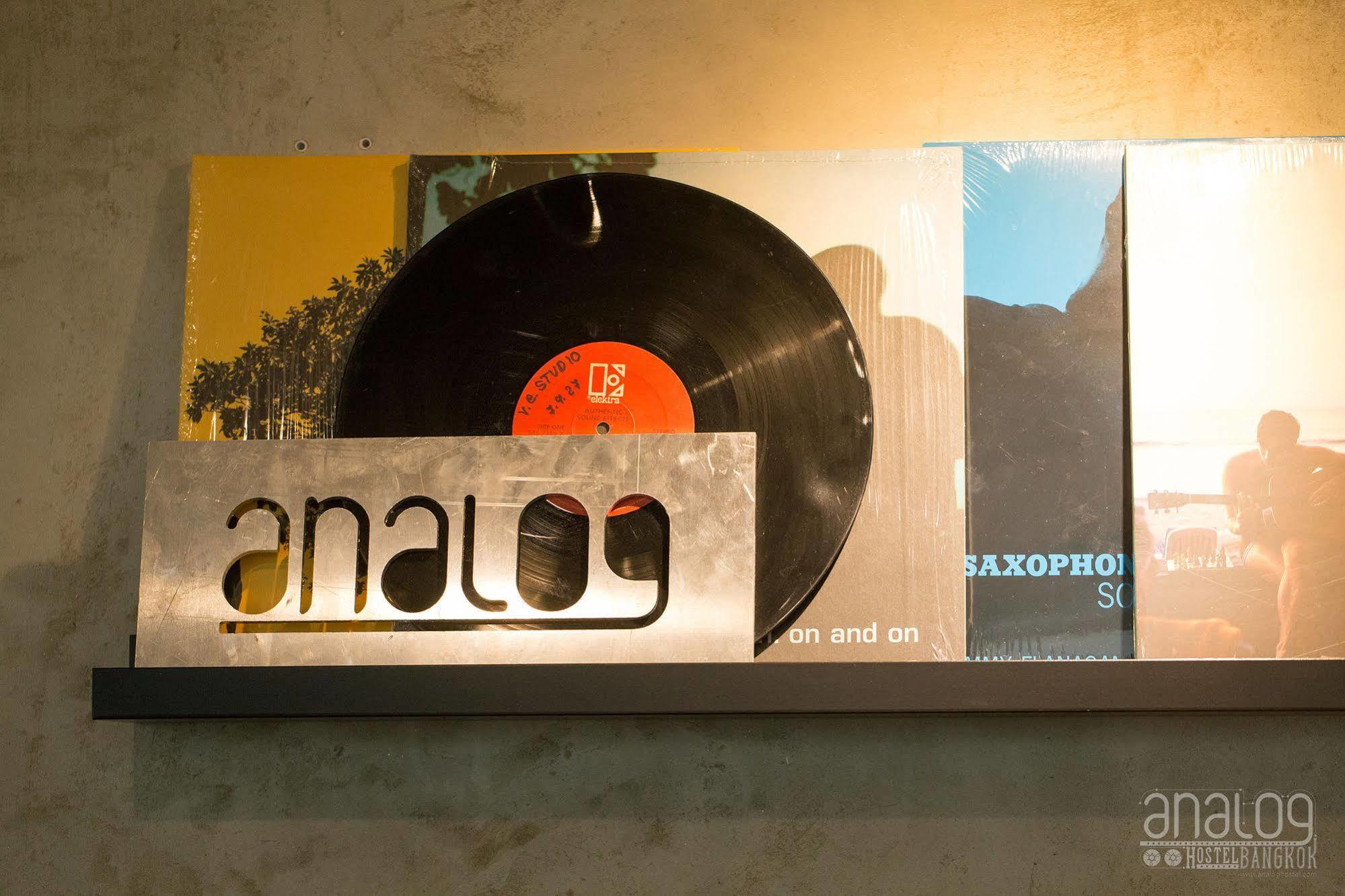 Analog Hostel Bangkok Ngoại thất bức ảnh